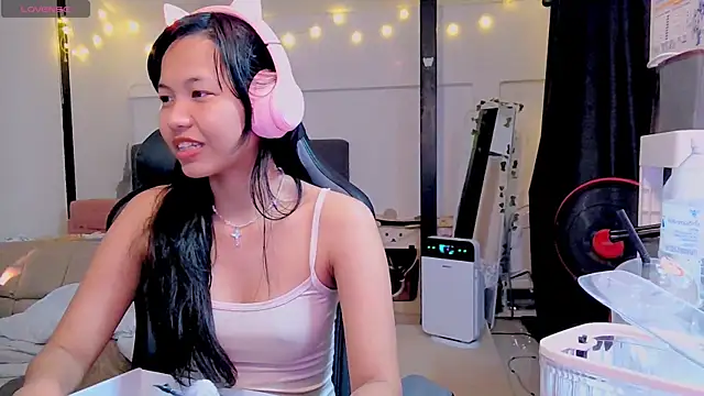 Kana G online show from February 2025 09:58:01 AM