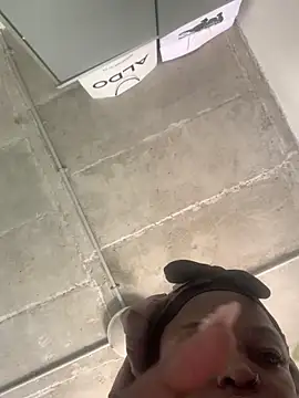 slimcateee online show from February 2026 10:52:01 AM