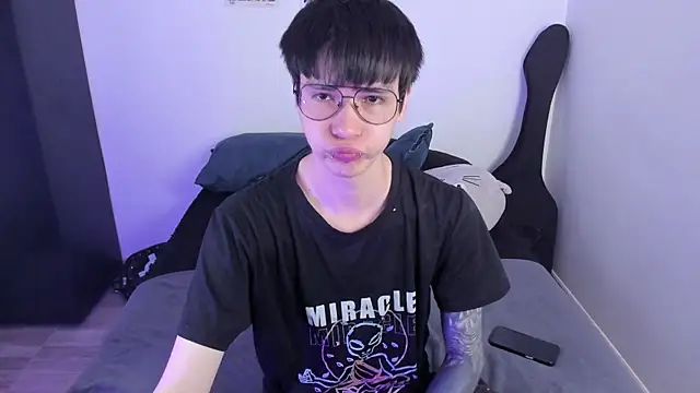 Aventure Twinks online show from September 2025 03:38:02 PM