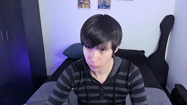 Aventure Twinks online show from November 2025 03:42:02 AM