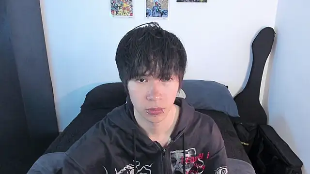 Snapshot of Aventure_Twinks chatting on April 2026 11:27:01 PM Aventure Twinks online show from April 2026 11:27:01 PM