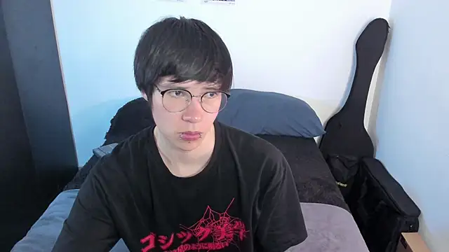 Snapshot of Aventure_Twinks chatting on April 2026 09:27:01 PM Aventure Twinks online show from April 2026 09:27:01 PM
