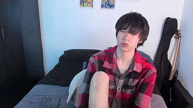 Snapshot of Aventure_Twinks chatting on May 2026 01:00:01 AM Aventure Twinks online show from May 2026 01:00:01 AM