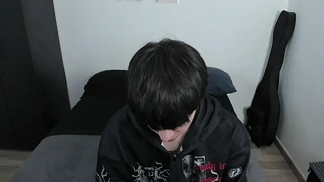 Snapshot of Aventure_Twinks chatting on July 2026 11:55:01 PM Aventure Twinks online show from July 2026 11:55:01 PM