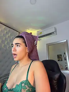ZarahEvans online show from May 2026 08:06:02 PM