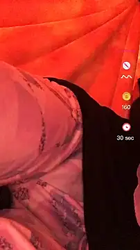 Snapshot of SmokeShow686 chatting on December 2024 04:25:02 PM SmokeShow686 online show from December 2024 04:25:02 PM