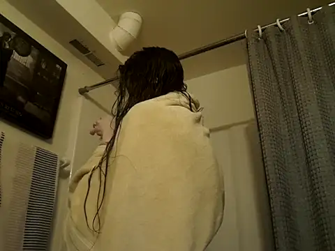 Snapshot of SmokeShow686 chatting on December 2024 10:47:01 PM SmokeShow686 online show from December 2024 10:47:01 PM