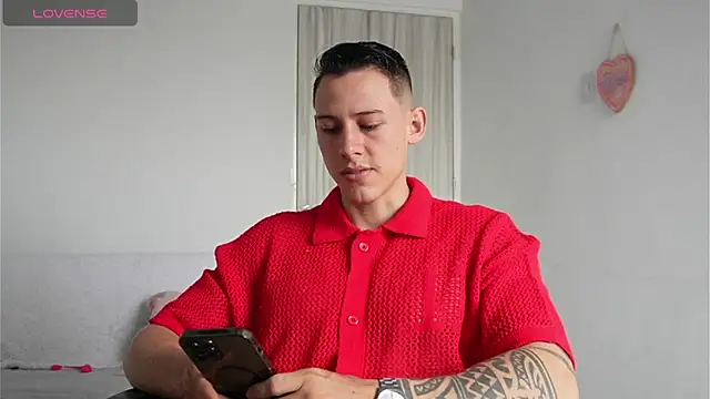 Muscle King Cum online show from April 2026 01:45:02 PM