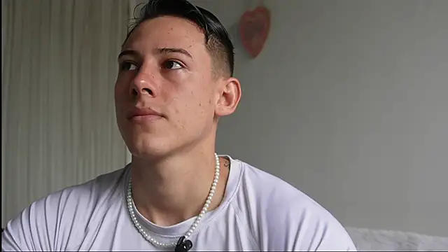 Snapshot of Muscle_King_Cum chatting on June 2026 01:56:01 PM Muscle King Cum online show from June 2026 01:56:01 PM