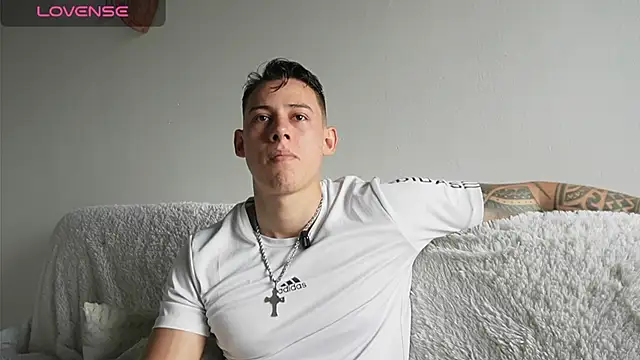 Muscle King Cum online show from July 2026 01:42:01 PM