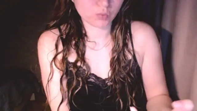 Snapshot of fiona_cute_2 chatting on May 2026 08:04:02 PM fiona cute 2 online show from May 2026 08:04:02 PM