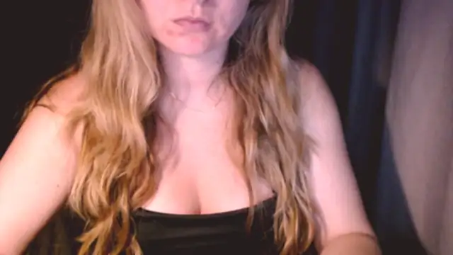 Snapshot of fiona_cute_2 chatting on July 2026 07:27:02 PM fiona cute 2 online show from July 2026 07:27:02 PM