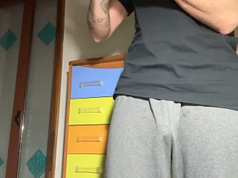 Drogon1000 online show from February 2026 10:44:01 PM