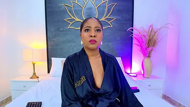 AlisonTravis online show from April 2026 07:50:02 PM