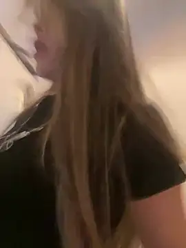 Emilia Bakerr online show from March 2025 06:16:01 PM