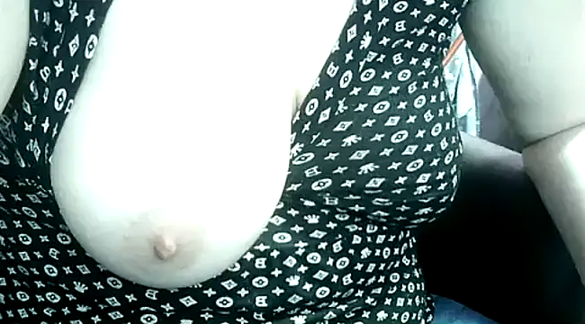 Lucinka1 online show from January 2025 04:00:02 PM