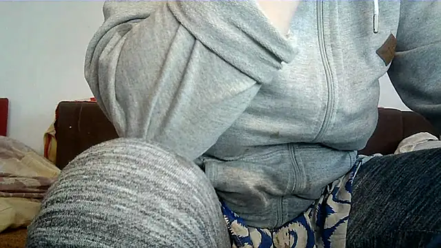 Lucinka1 online show from February 2025 03:50:02 PM