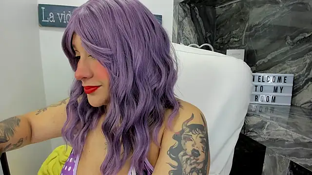 miss danika online show from January 2026 11:04:02 AM