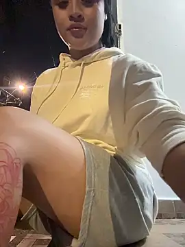 lucianaroy online show from April 2026 03:53:01 AM