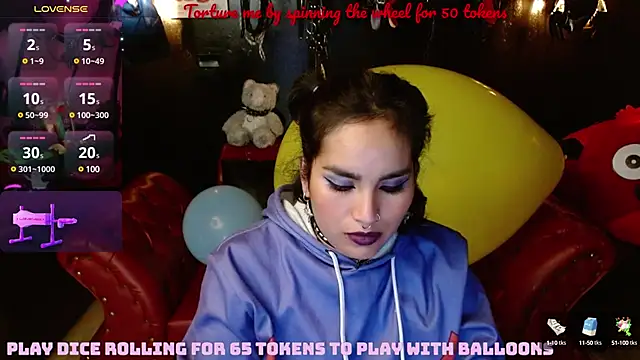 Snapshot of kureiji_hentaii chatting on February 2025 07:05:01 AM kureiji hentaii online show from February 2025 07:05:01 AM