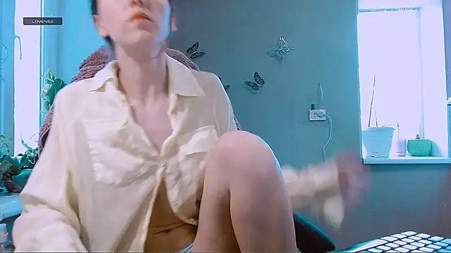 RosaJil online show from April 2026 01:43:02 PM