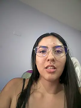 MarianaBenz online show from March 2025 08:44:02 PM