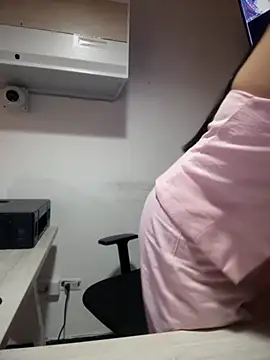 MarianaBenz online show from October 2025 10:18:02 PM