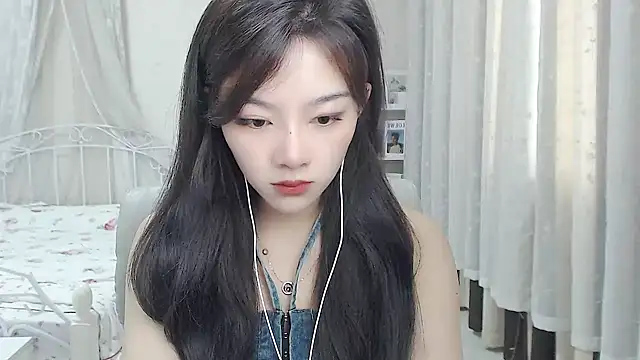 Snapshot of Jenny-Z chatting on June 2026 02:13:02 AM Jenny-Z online show from June 2026 02:13:02 AM