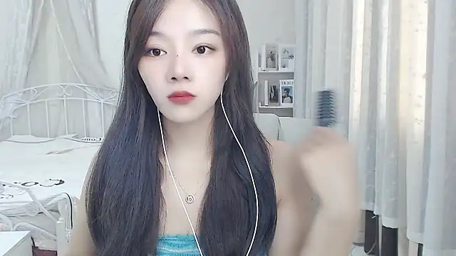 Snapshot of Jenny-Z chatting on July 2026 02:22:01 AM Jenny-Z online show from July 2026 02:22:01 AM