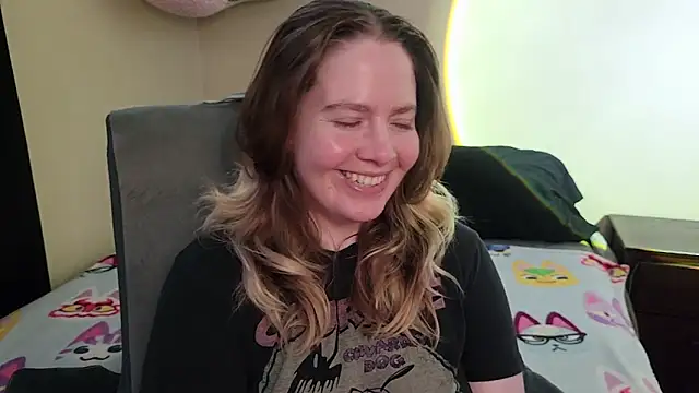 Snapshot of InternetFairy_XO chatting on May 2026 05:57:02 AM InternetFairy XO online show from May 2026 05:57:02 AM