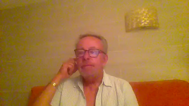 tuggy59 online show from April 2026 04:08:02 AM