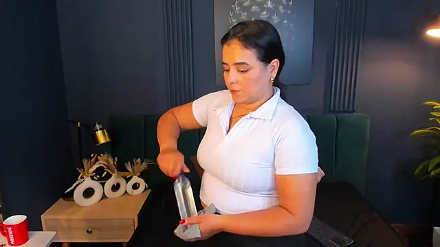 taylor bennet online show from March 2025 06:41:02 PM