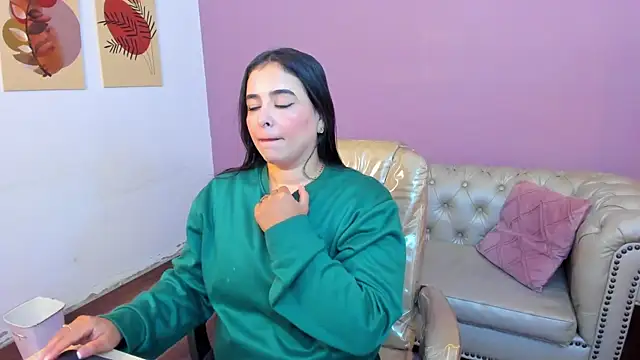 taylor bennet online show from September 2025 12:05:01 PM