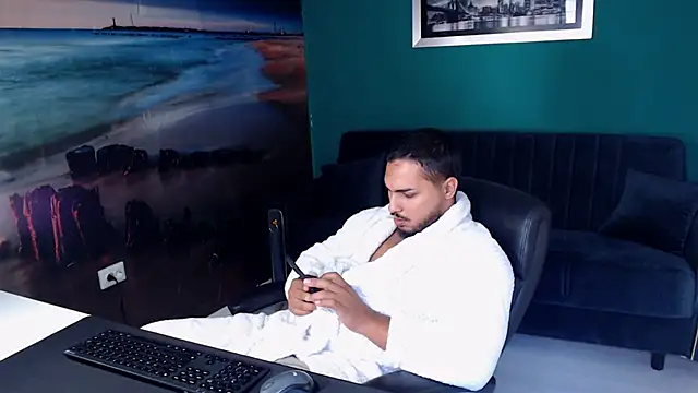 ZenoBaro1 online show from October 2025 12:15:02 PM
