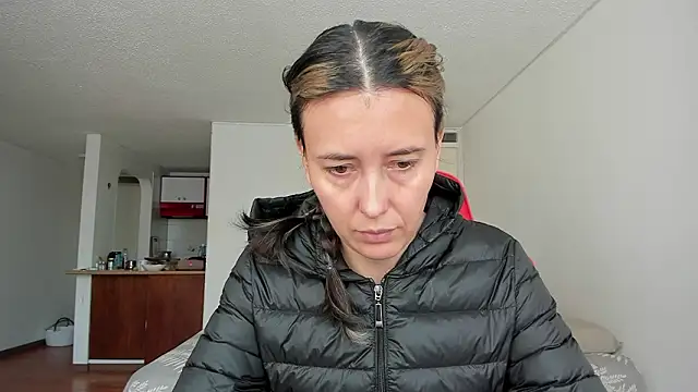 zoe jeane beker online show from March 2026 08:04:02 PM