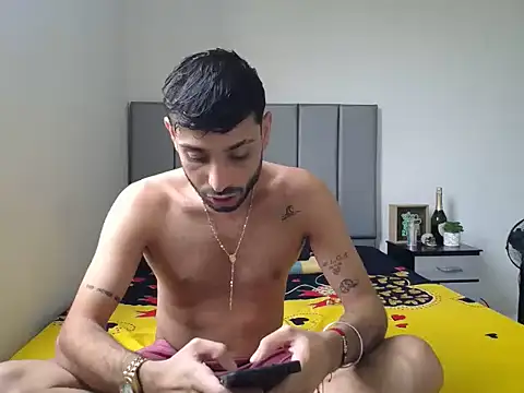 Snapshot of Evilboy555 chatting on December 2025 04:45:01 PM Evilboy555 online show from December 2025 04:45:01 PM