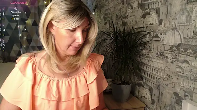 Snapshot of Ariel_the_mermaid chatting on October 2025 08:11:01 AM Ariel the mermaid online show from October 2025 08:11:01 AM