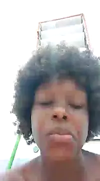 Snapshot of bebygirl143s chatting on December 2024 04:21:01 PM bebygirl143s online show from December 2024 04:21:01 PM