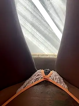 MariaLorenaah online show from October 2025 05:57:02 PM