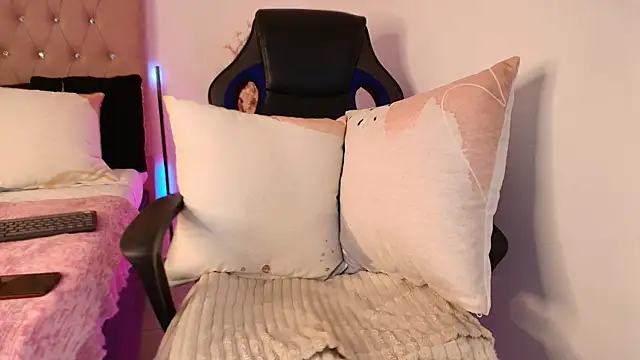 Katy Van online show from March 2025 05:09:01 AM