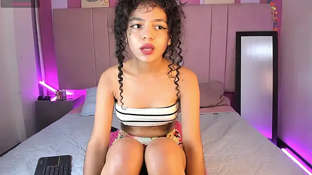 Winnifer Gonzal online show from December 2024 08:56:01 AM