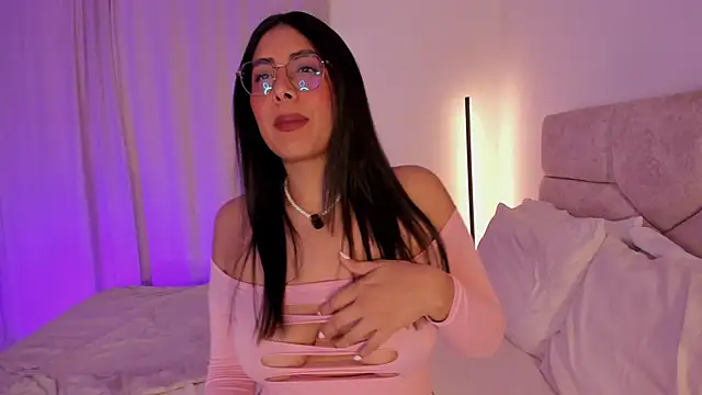 tina olsen07 online show from April 2026 09:53:01 PM