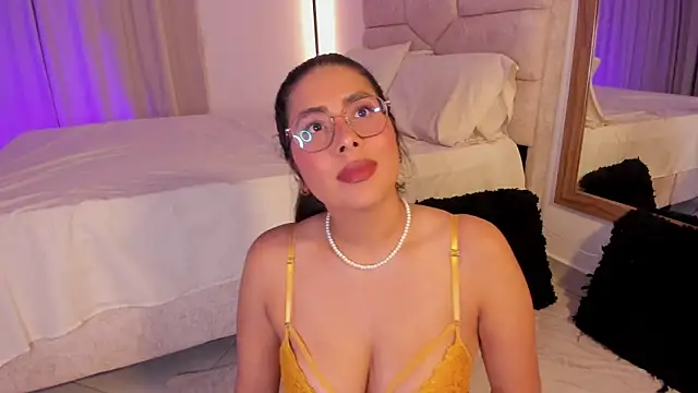 tina olsen07 online show from April 2026 11:17:02 PM