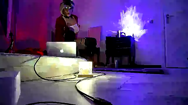 Snapshot of CharlotteVixxens chatting on February 2025 09:22:01 PM CharlotteVixxens online show from February 2025 09:22:01 PM