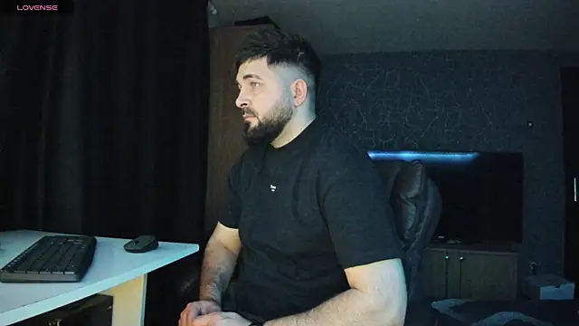 Snapshot of Eduu2322 chatting on January 2025 10:43:02 PM Eduu2322 online show from January 2025 10:43:02 PM