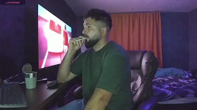 Snapshot of Eduu2322 chatting on September 2025 07:14:02 PM Eduu2322 online show from September 2025 07:14:02 PM