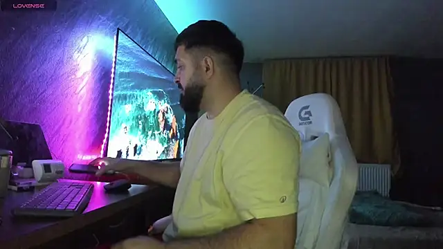 Snapshot of Eduu2322 chatting on January 2026 10:34:02 PM Eduu2322 online show from January 2026 10:34:02 PM