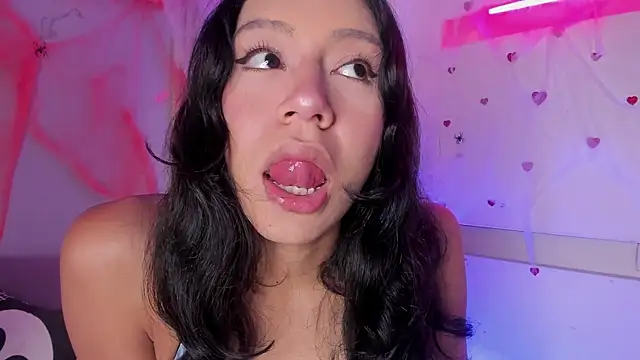 AdammClark1 online show from October 2025 09:08:02 PM