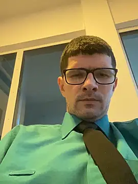 Juliano2289 online show from May 2026 07:11:01 PM