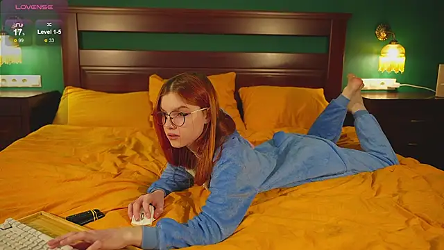 Katy  Ethereal online show from November 2025 03:12:02 AM